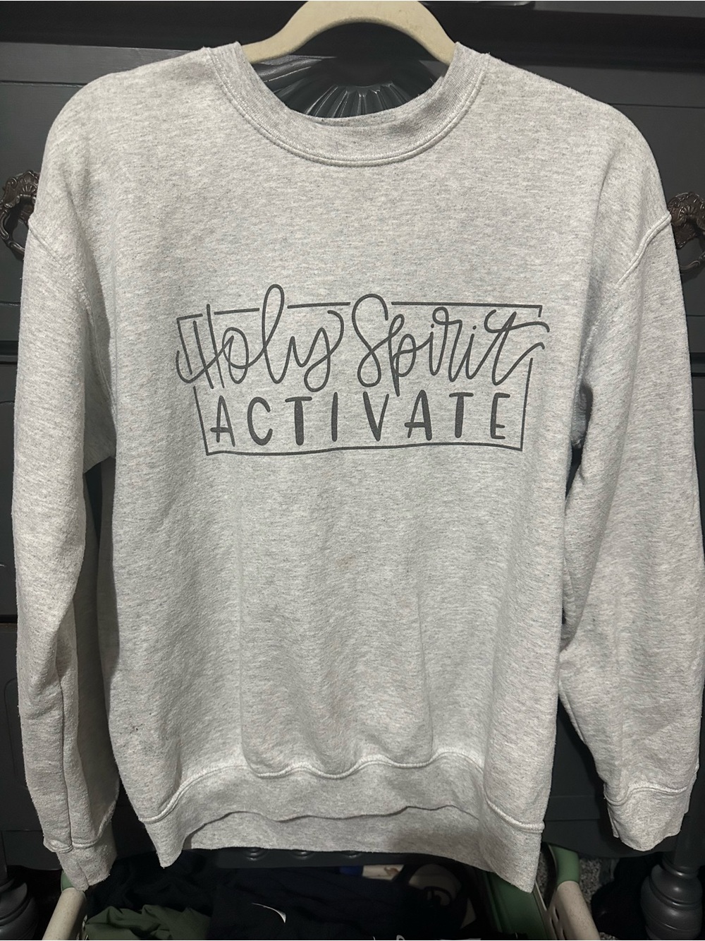 Gildan woman’s sweat shirt